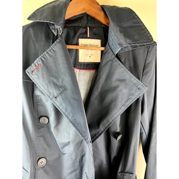 Tommy Hilfiger Navy raincoat w belt/hood SZ M - Picture 9 of 10